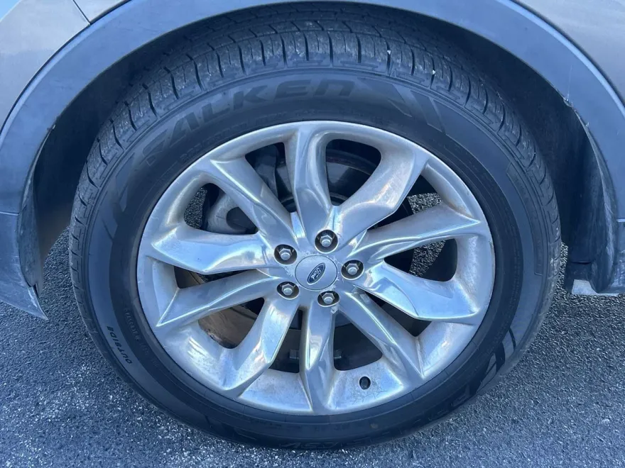 2012 Ford Explorer Limited photo 1