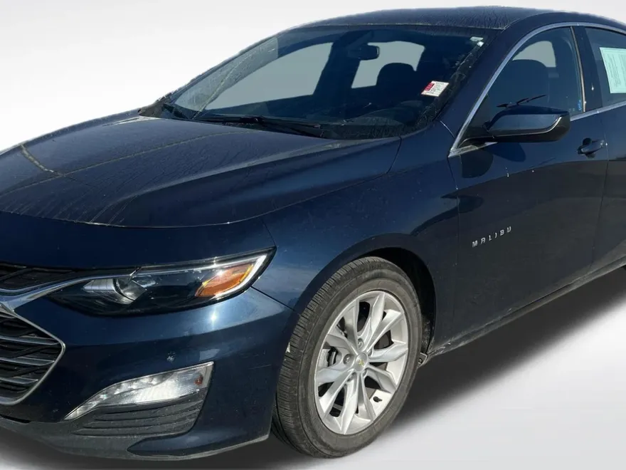 2022 Chevrolet Malibu photo 1