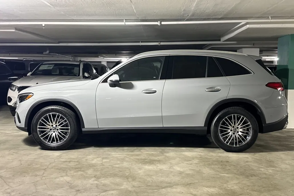 2026 Mercedes Benz GLC 300 4MATIC photo 1