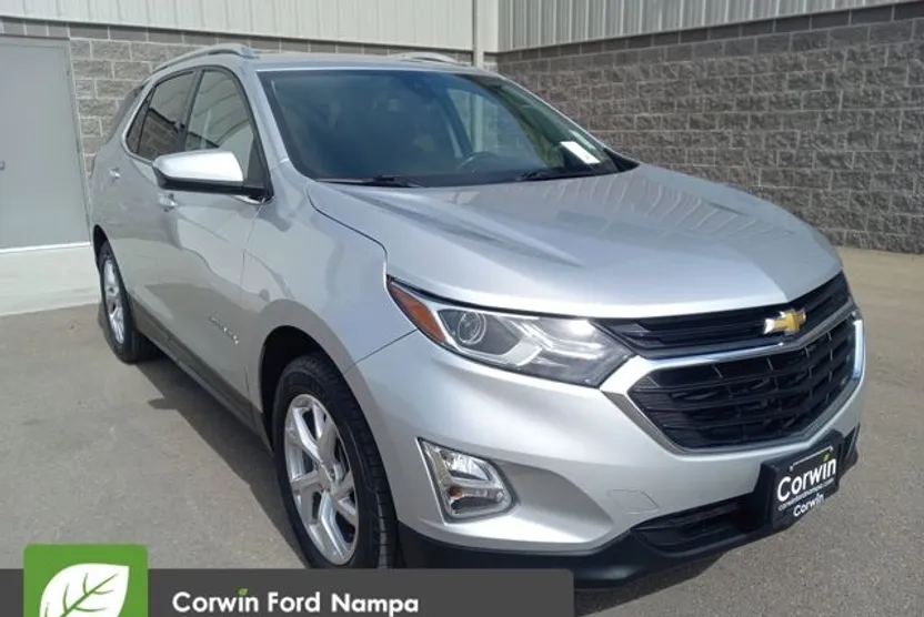 2020 Chevrolet Equinox LT photo 1