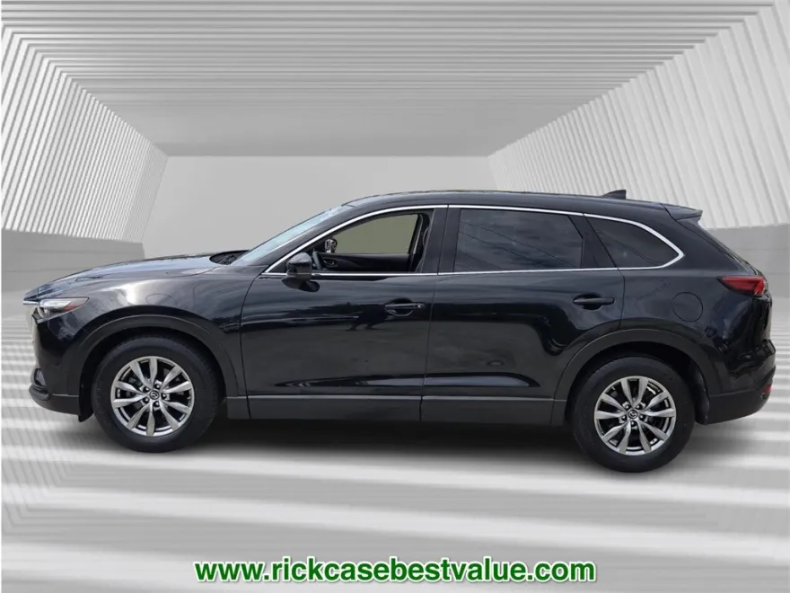 2019 Mazda CX-9 Touring photo 1