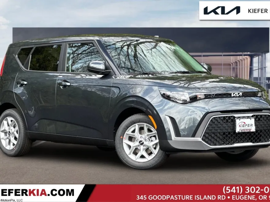 2025 Kia Soul LX photo 1