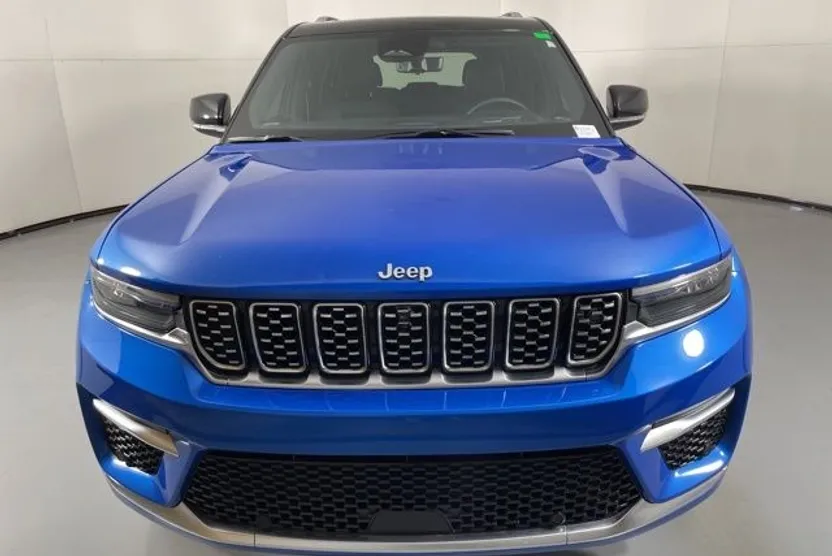 2023 Jeep Grand Cherokee Summit 4xe photo 1
