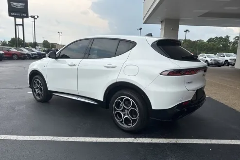 2024 Alfa Romeo Tonale Ti photo 2