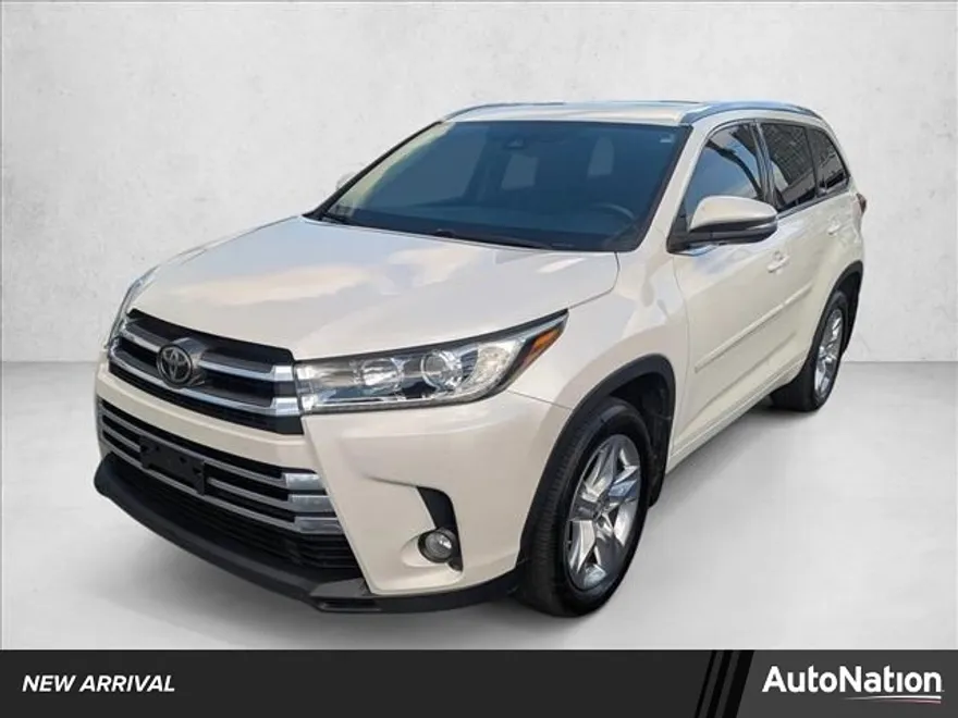 2017 Toyota Highlander Limited photo 1