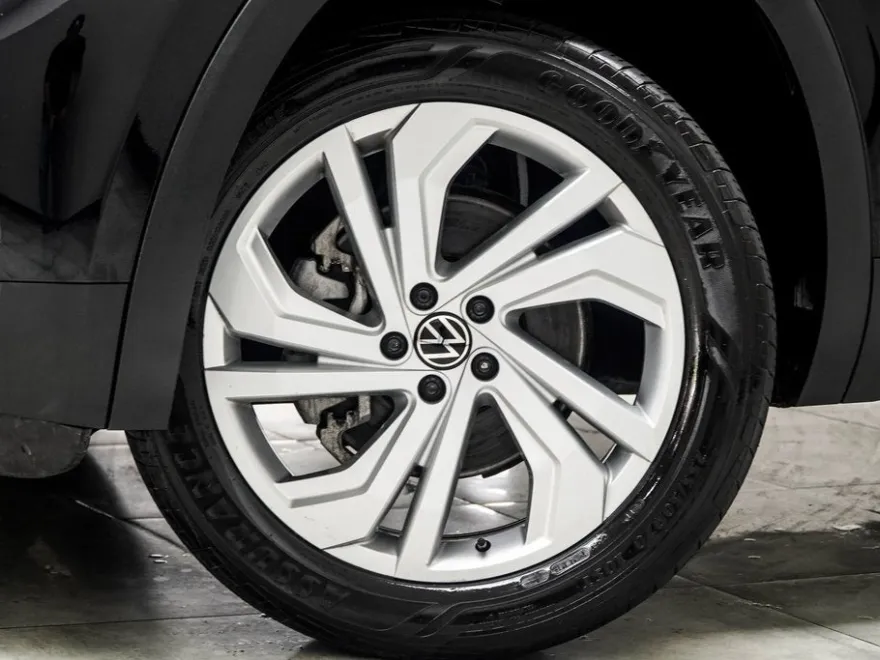 2020 Volkswagen Atlas Cross Sport V6 SEL photo 1