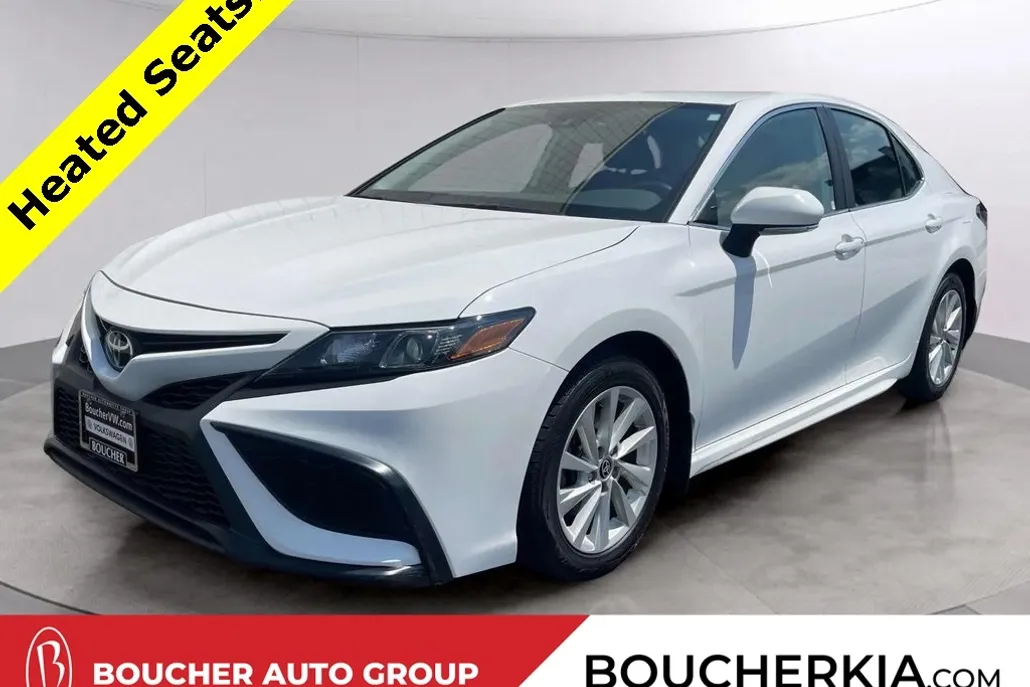 2022 Toyota Camry SE photo 1