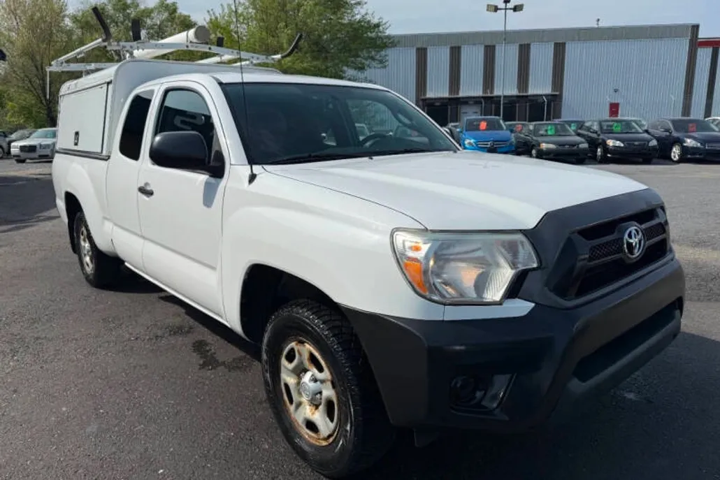 2015 Toyota Tacoma Base Access Cab photo 1