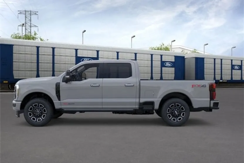 2026 Ford F-350 Platinum photo 1