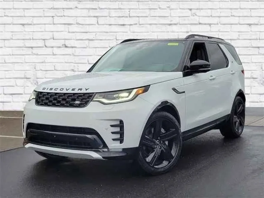 2025 Land Rover Discovery SE photo 1