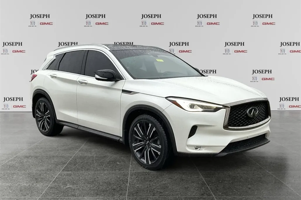2021 Infiniti QX50 Luxe photo 1