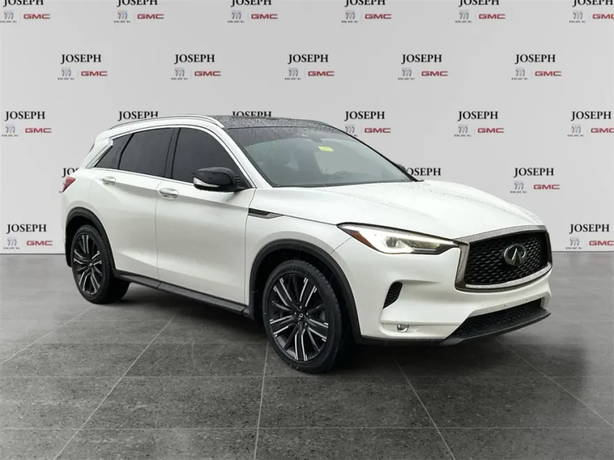 2021 Infiniti QX50 Luxe photo 1