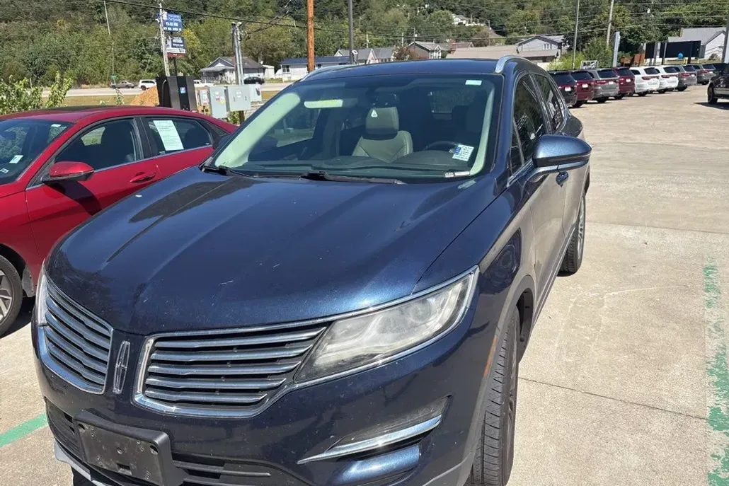 2017 Lincoln MKC Reserve photo 1
