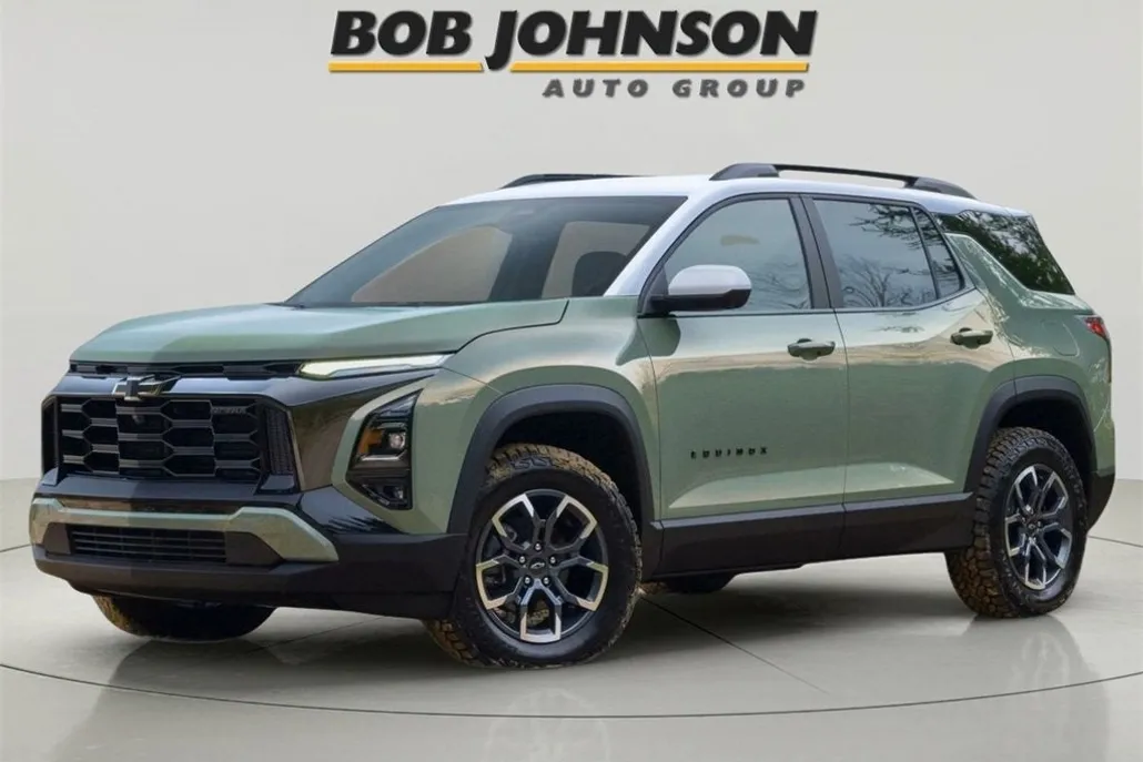 2025 Chevrolet Equinox LT photo 1
