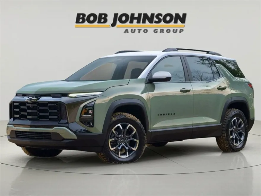 2025 Chevrolet Equinox LT photo 1