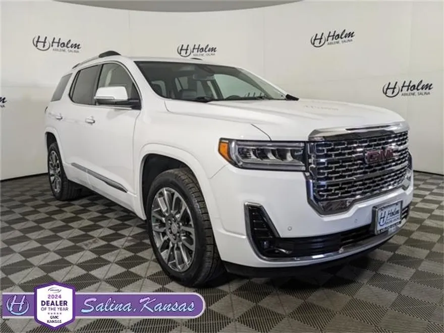 2023 Gmc Acadia Denali photo 1