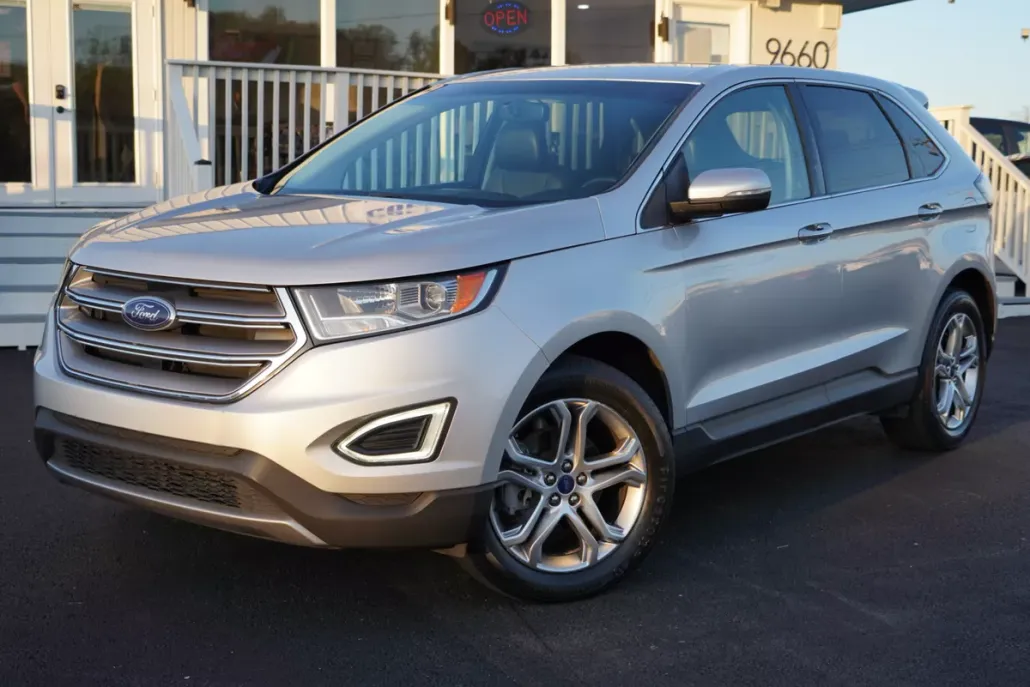 2017 Ford Edge Titanium photo 1