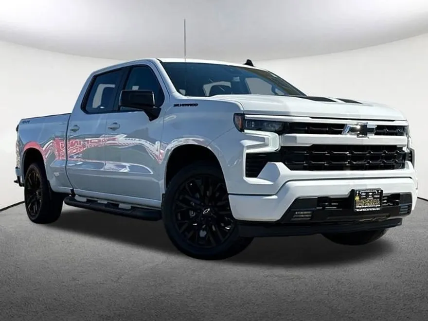 2023 Chevrolet Silverado 1500 RST photo 1