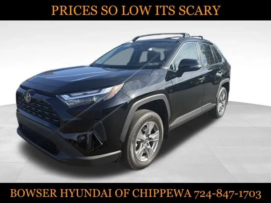 2024 Toyota RAV4 XLE photo 1