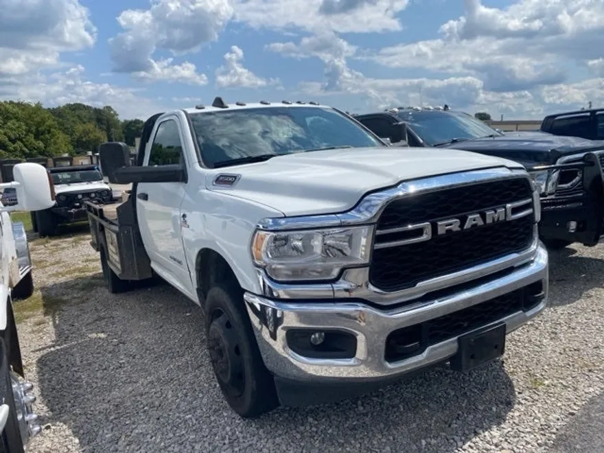 2022 Ram 3500 Tradesman photo 1