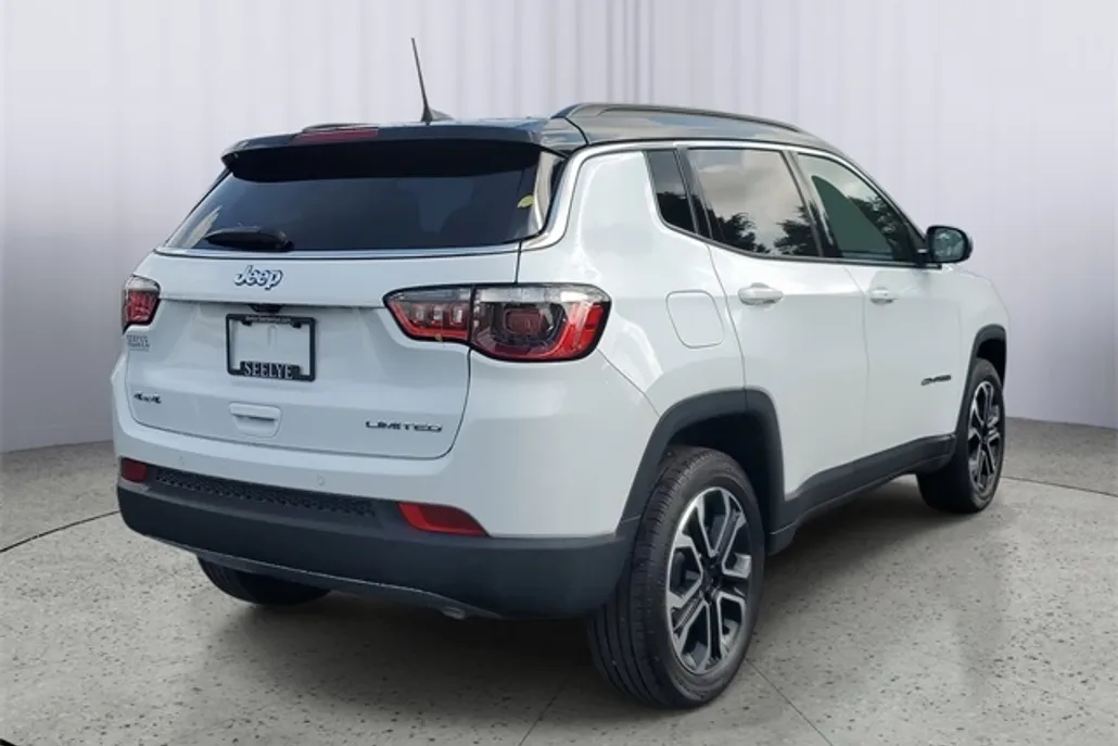 2024 Jeep Compass Limited photo 1
