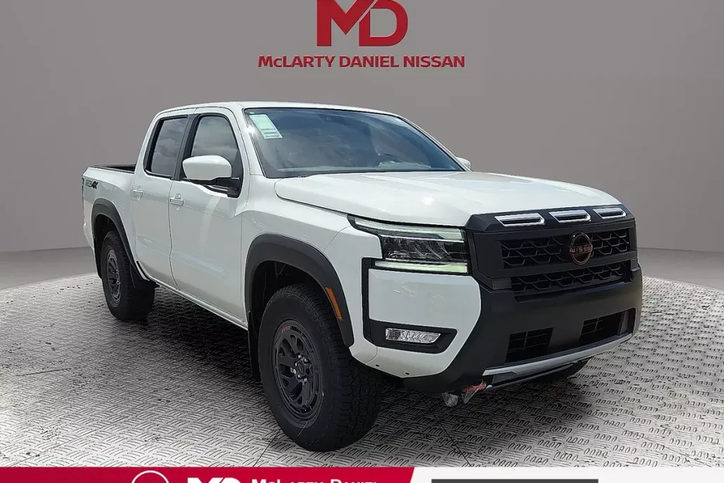 2025 Nissan Frontier Crew Cab PRO-4X photo 1