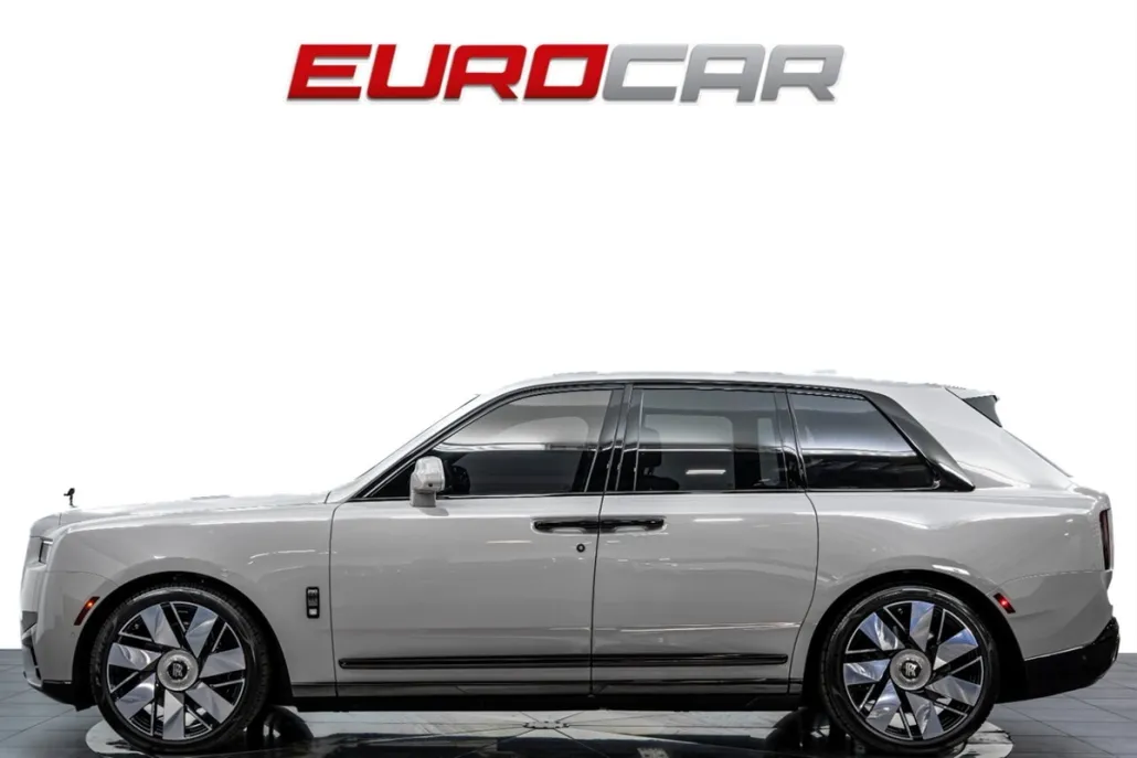 2025 Rolls Royce Cullinan RR photo 1