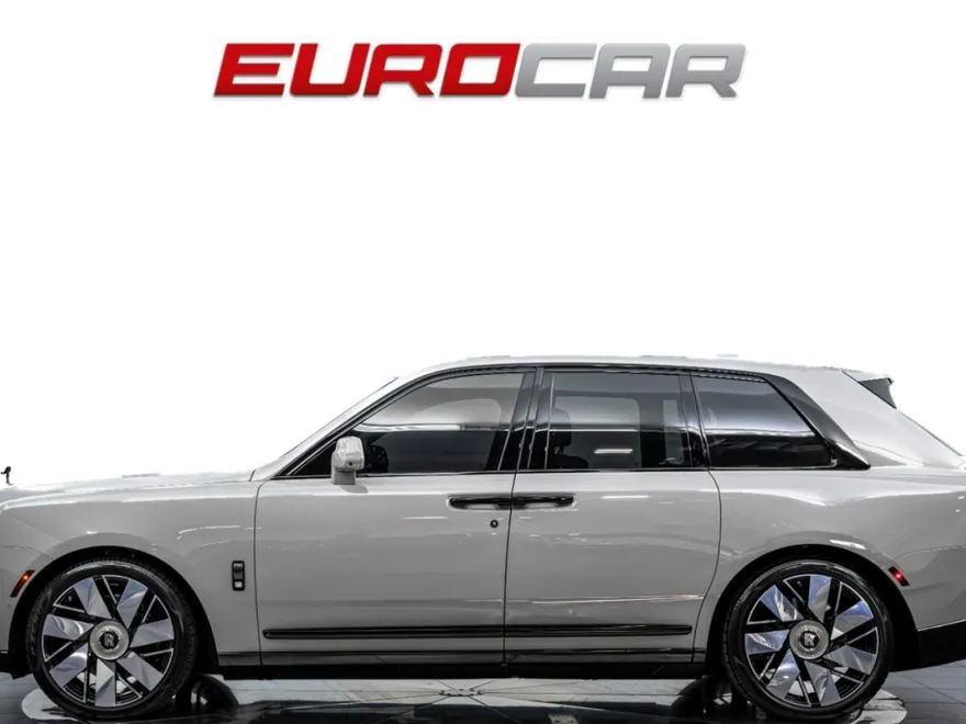 2025 Rolls Royce Cullinan RR photo 1