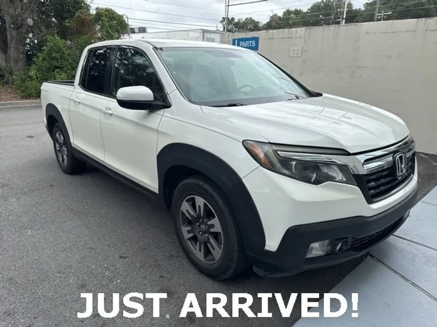 2017 Honda Ridgeline RTL photo 1