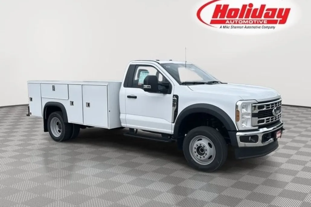2024 Ford F-550 XL photo 1