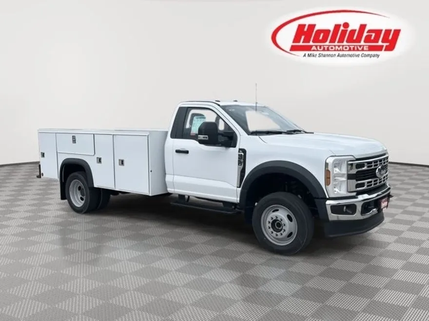 2024 Ford F-550 XL photo 1