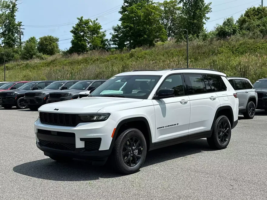 2025 Jeep Grand Cherokee Altitude X photo 1
