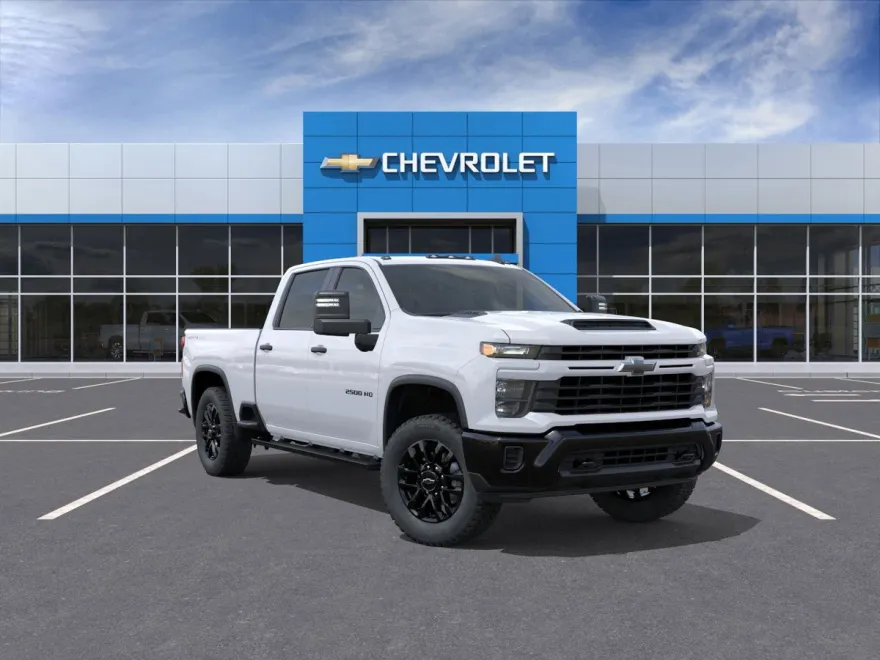 2026 Chevrolet Silverado Custom photo 1