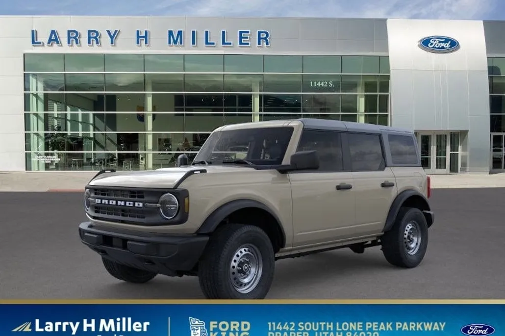 2025 Ford Bronco Base photo 1
