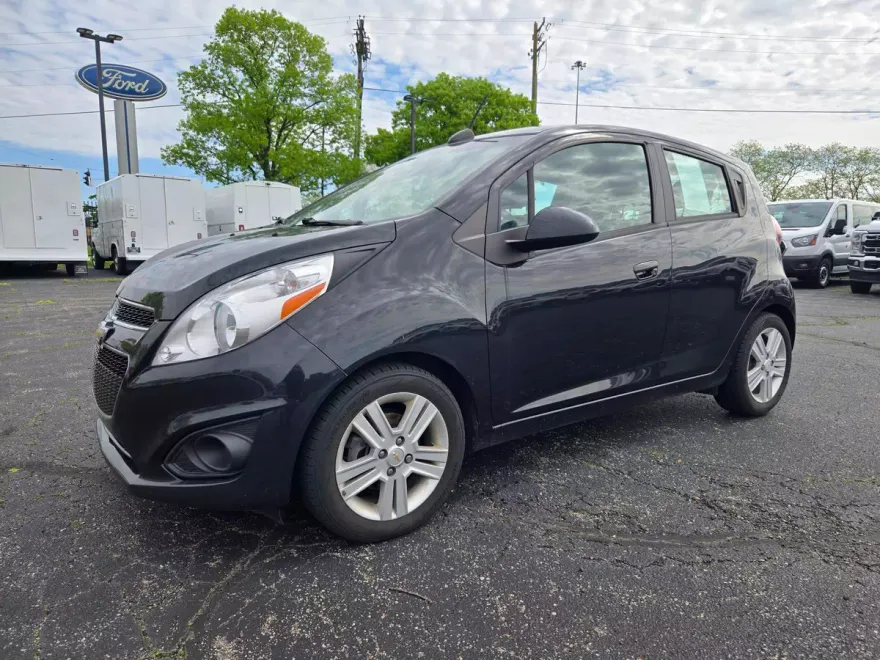 2015 Chevrolet Spark LS photo 1