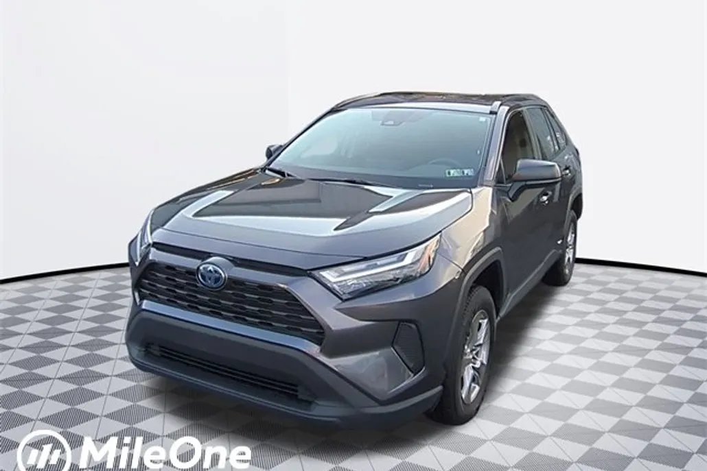 2024 Toyota RAV4 Hybrid LE photo 1