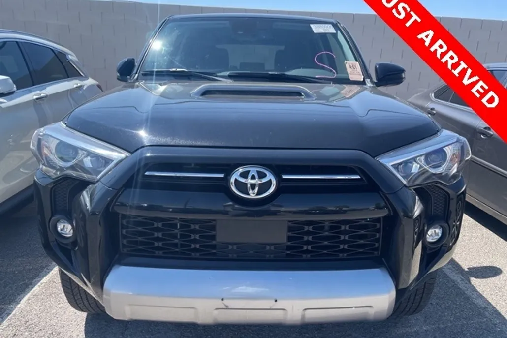2024 Toyota 4Runner TRD Off-Road photo 1