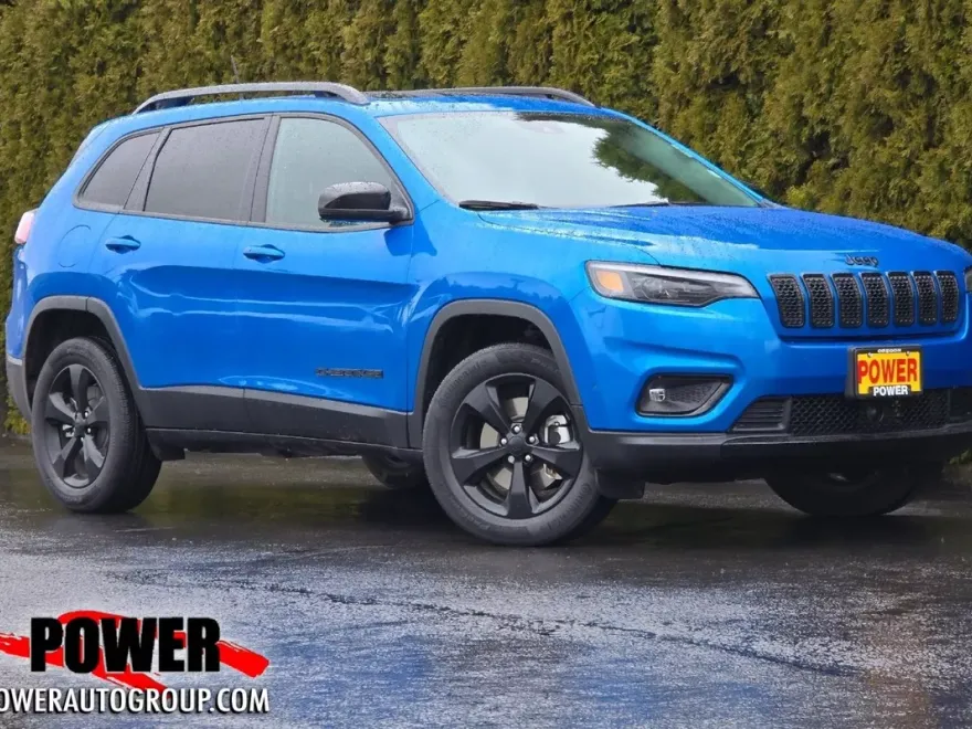 2023 Jeep Cherokee Altitude photo 1