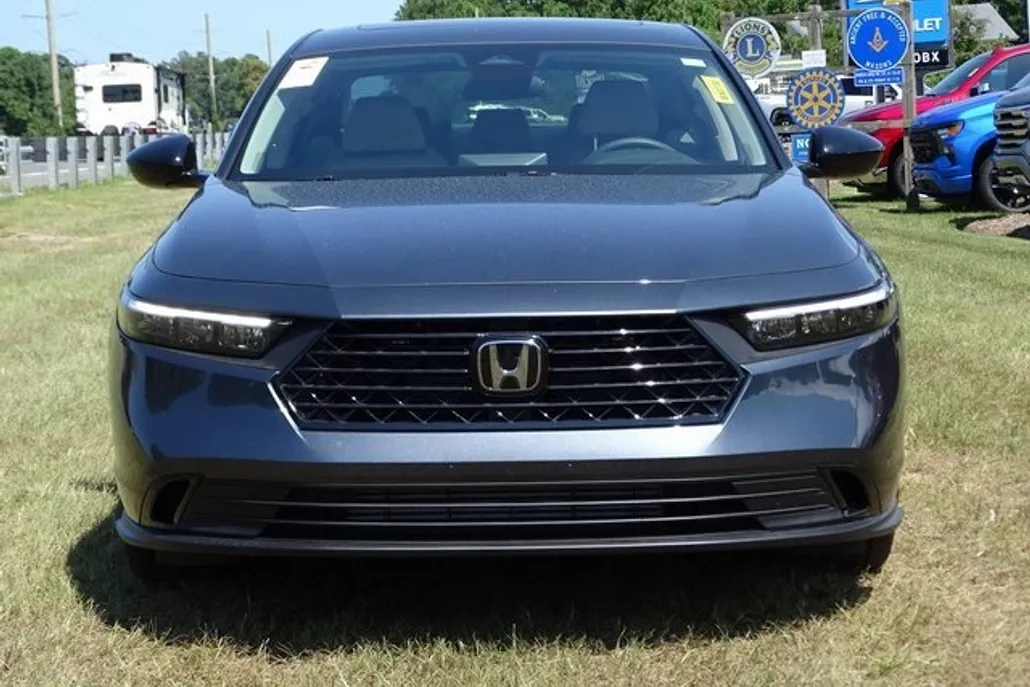 2025 Honda Accord SE photo 1