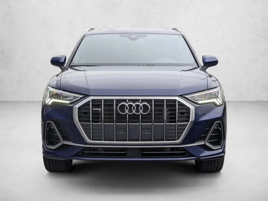 2024 Audi Q3 45 TFSI S line Premium photo 1