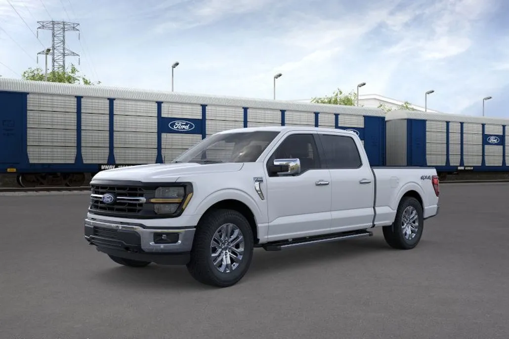 2025 Ford F-150 XLT photo 1