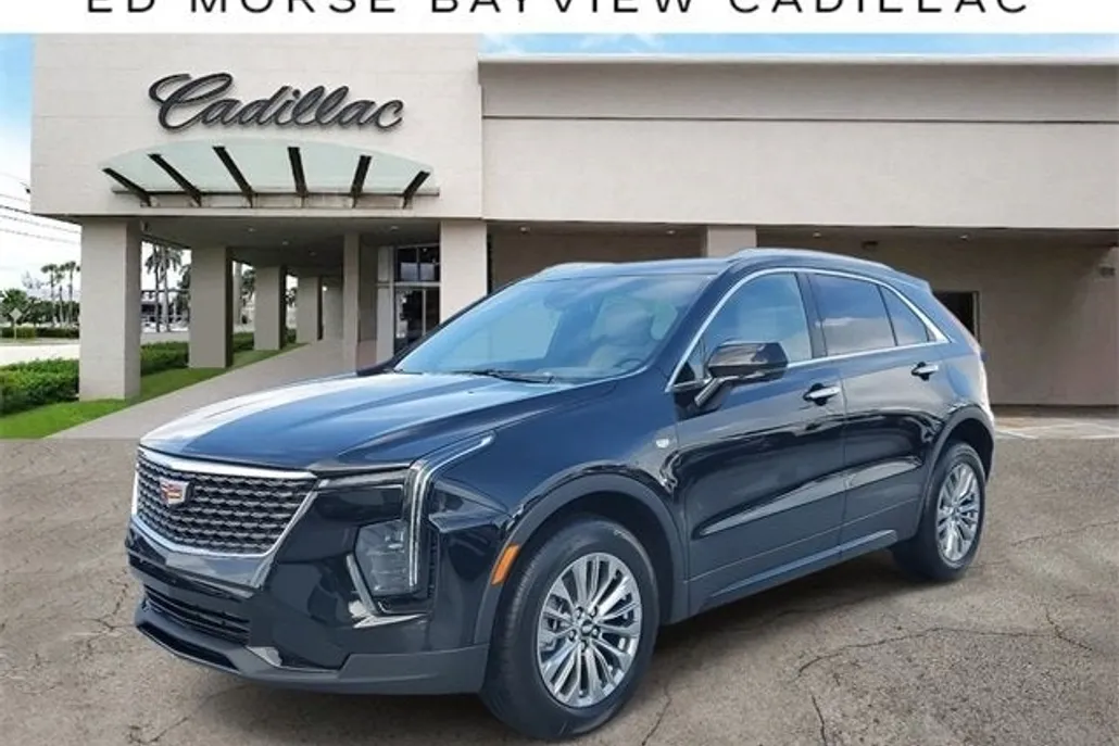 2025 Cadillac XT4 Premium Luxury photo 1