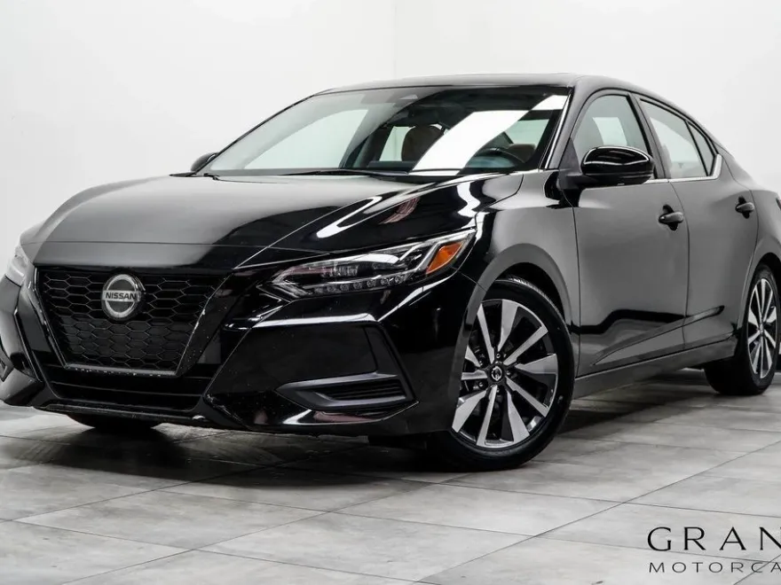 2020 Nissan Sentra SV photo 1
