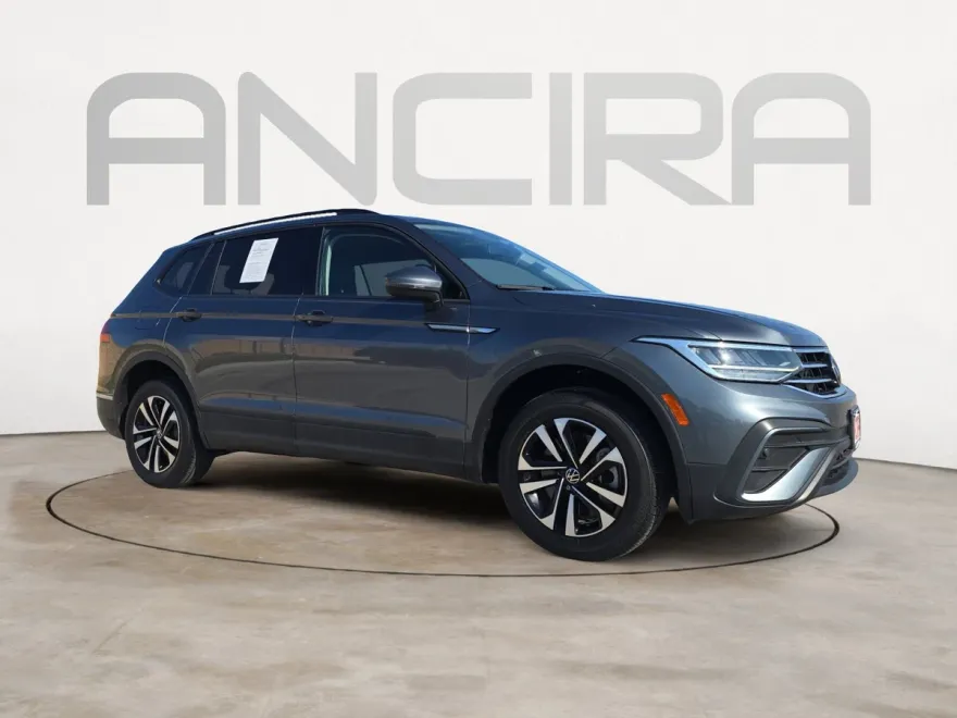 2022 Volkswagen Tiguan S photo 1