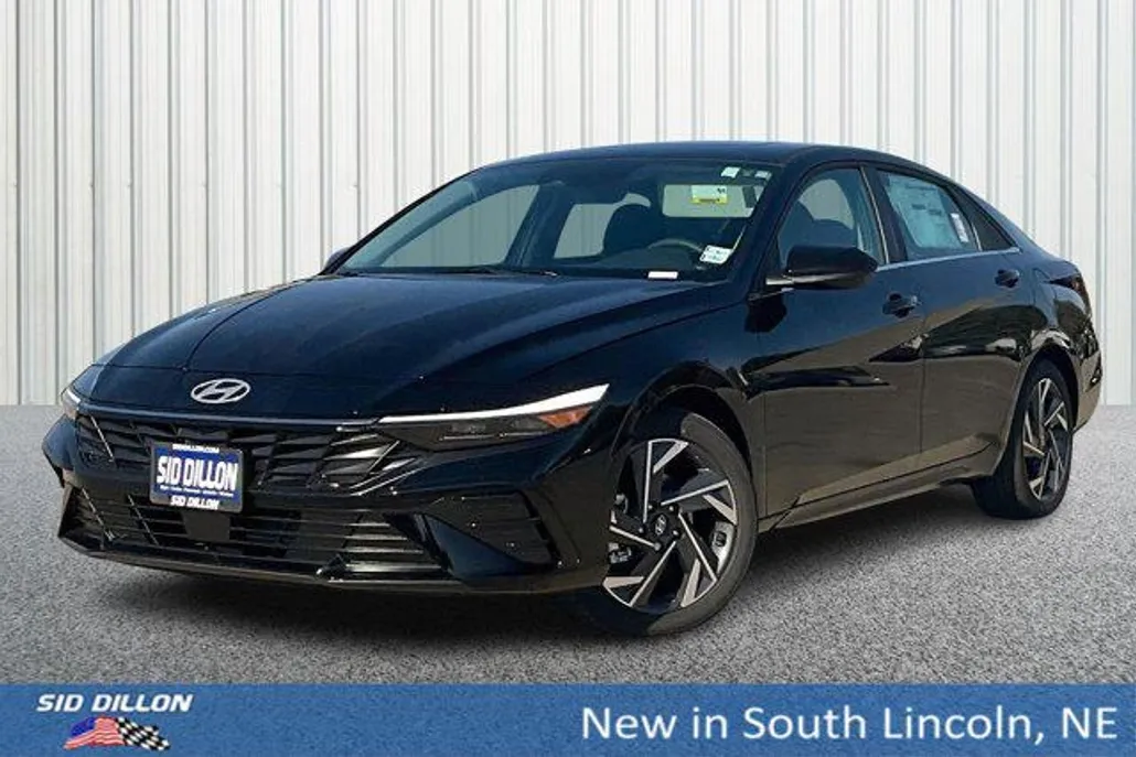 2025 Hyundai Elantra SEL Convenience photo 1