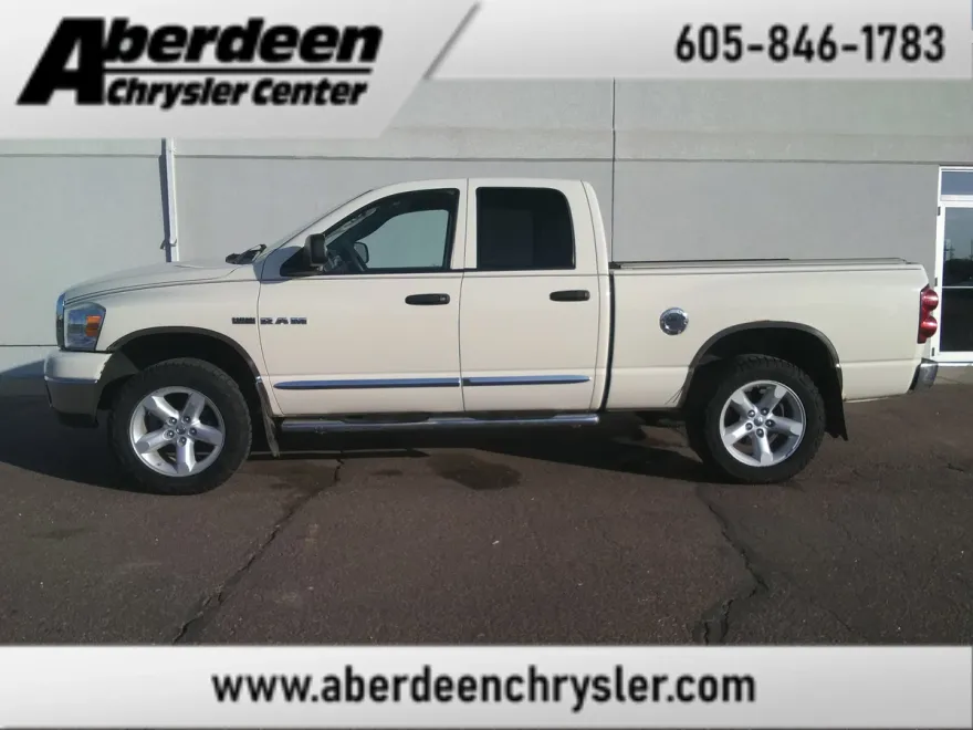 2008 Dodge Ram SLT photo 1