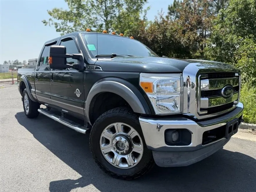 2012 Ford F-250 Lariat photo 1