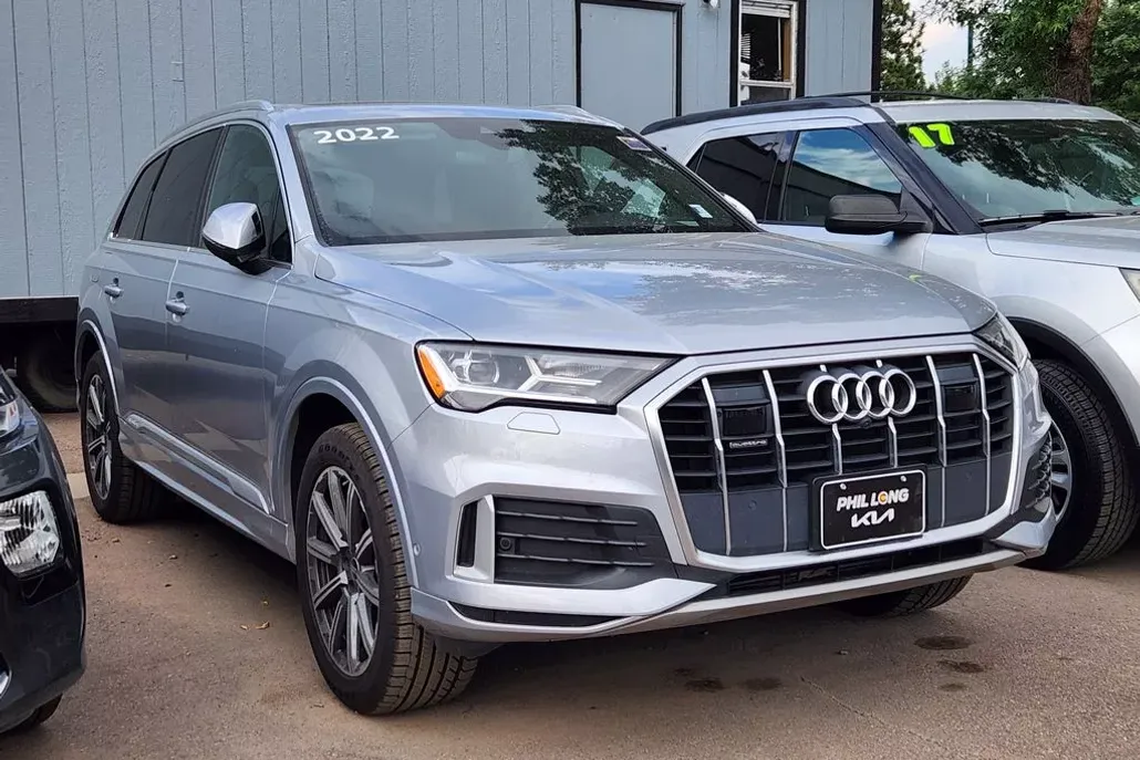 2022 Audi Q7 45 Premium Plus photo 1
