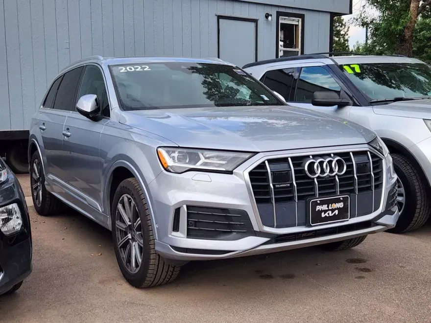 2022 Audi Q7 45 Premium Plus photo 1