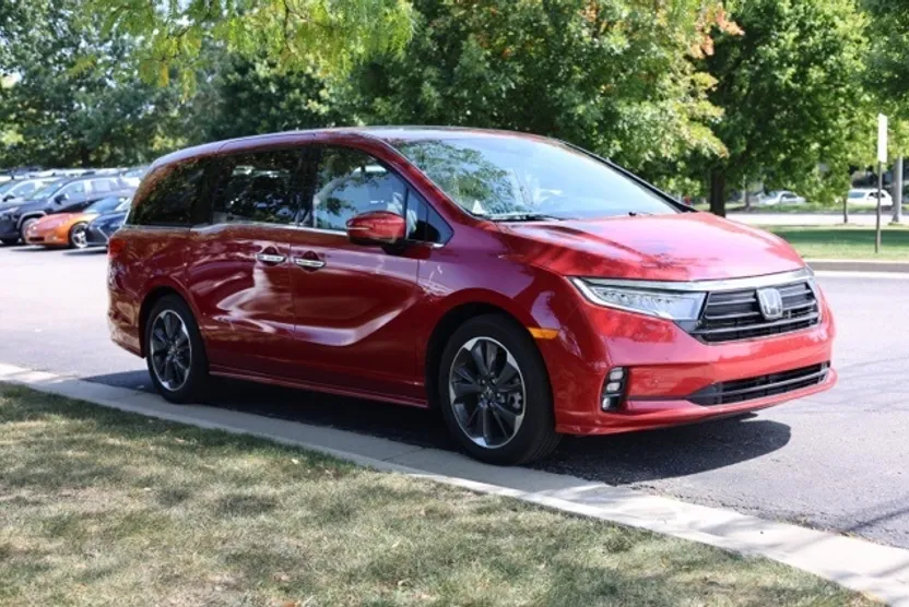 2023 Honda Odyssey Elite photo 1